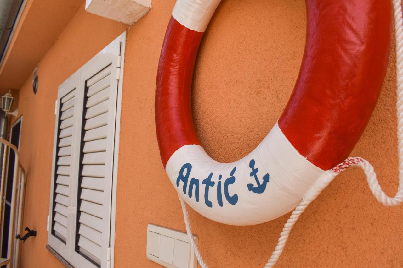 Kuca Za Odmor Antic - Holiday House Antic Novi Vinodolski Exterior foto